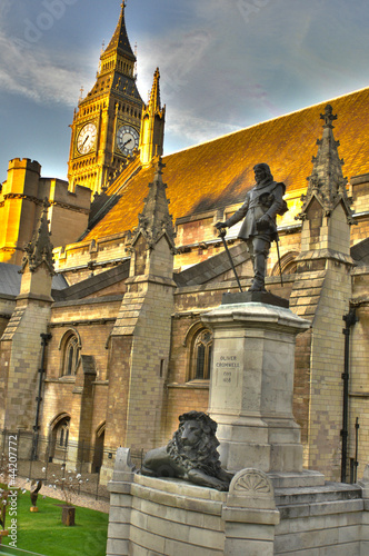 Oliver Cromwell statue Palace of Westminster HDR