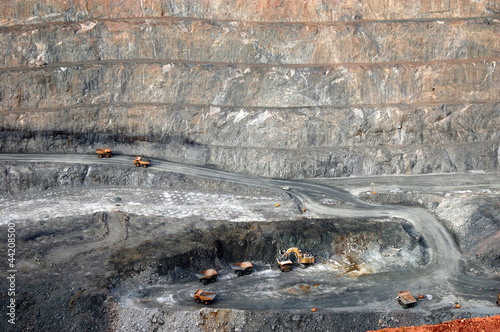 Obraz na plátně Trucks in Super Pit gold mine Australia