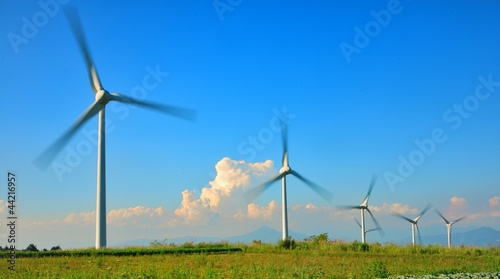 青空と風と風車