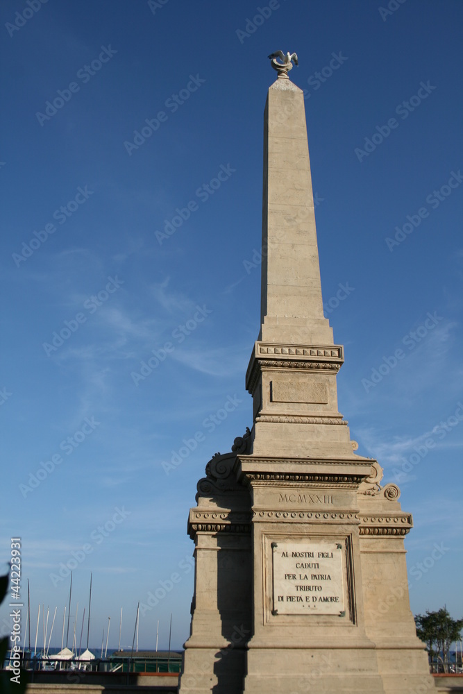Castiglione della Pescaia, obelisco