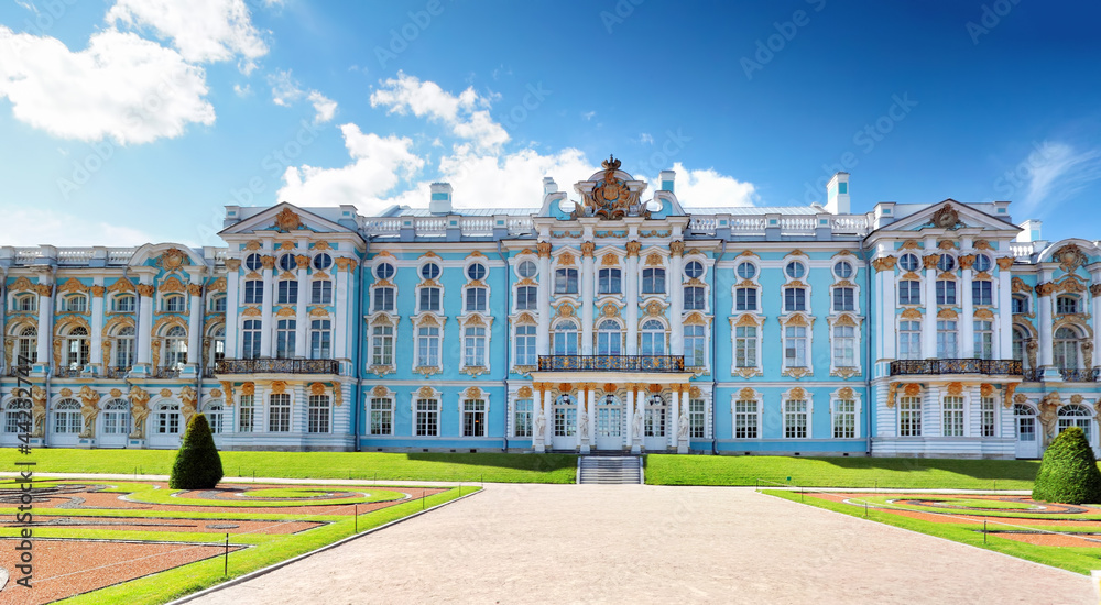 Katherine's Palace hall in Tsarskoe Selo (Pushkin).