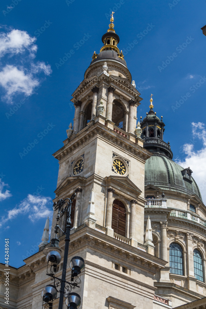 Fototapeta premium St. Stephen's Basilica in Budapest, Hungary