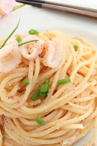Italian and Japanese fusion pasta, Meitaiko and squid spaghetti