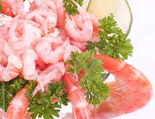 Chilled shrimp served with lime