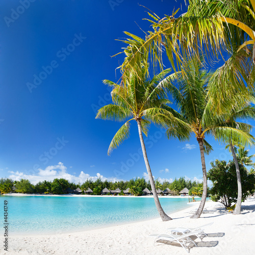 Fototapeta Naklejka Na Ścianę i Meble -  Perfect beach on Bora Bora