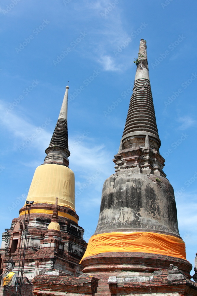 stupa in wat yai chaimongkol