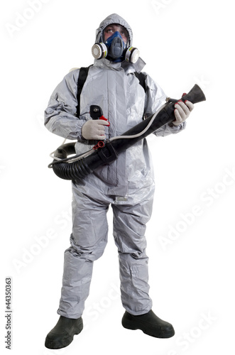 PEST CONTROL WORKER