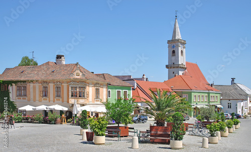 der bekannte Urlaubsort Rust am Neusiedler See photo