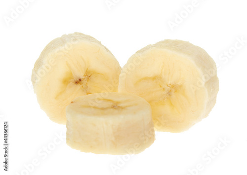 Bananen Stücke makro und freigestellt