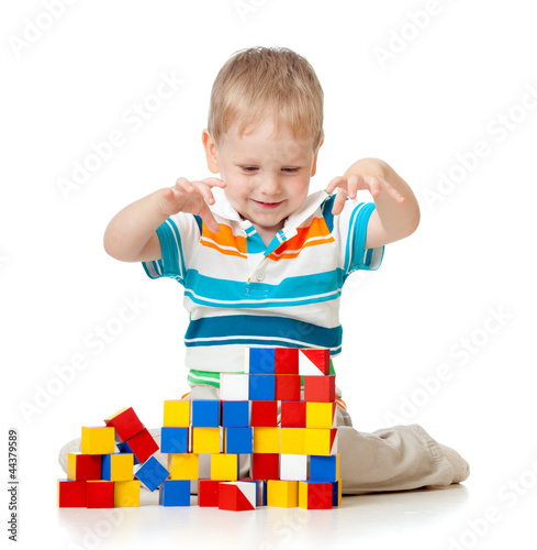 kid playing toy blocks  iso...