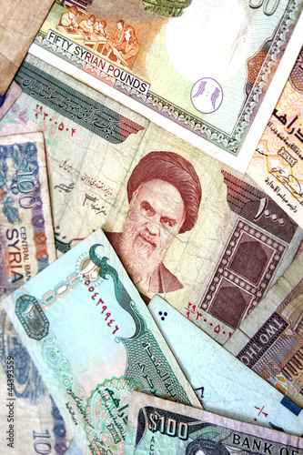 Banconote del Medio Oriente