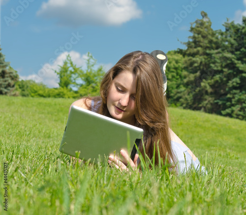 Young woman using touchpad © Daddy Cool