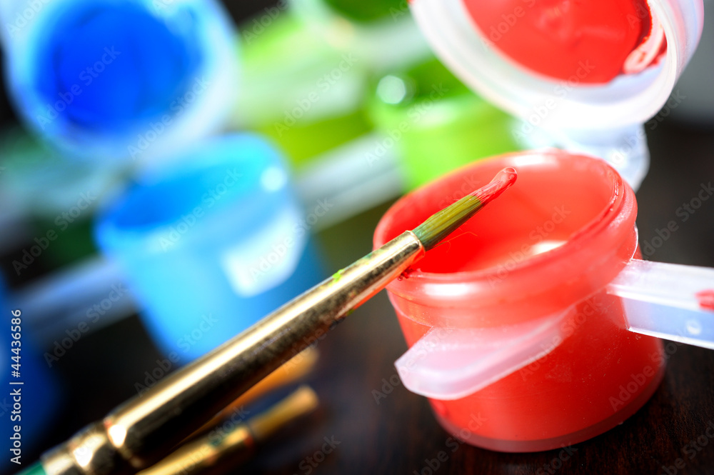 brush on the jar brush on the jar