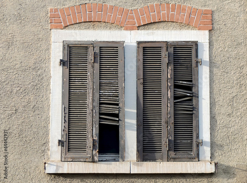 Maroder Fensterladen