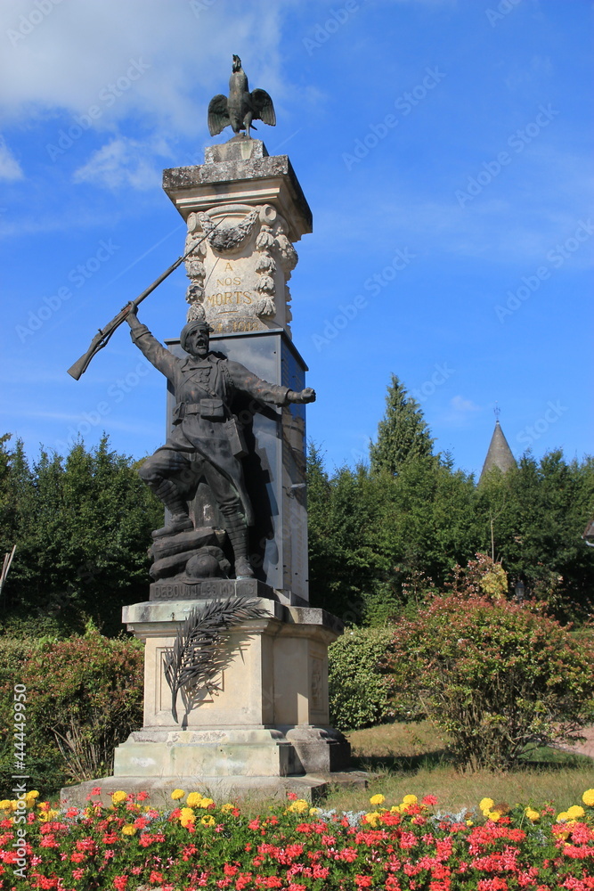 Monument aux morts de la guerre 1914 1918 de Coussac-Bonneval.