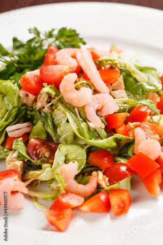 salad with shrimps