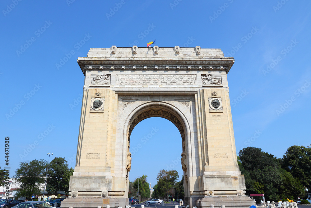 Fototapeta premium Bucharest - Triumphal Arch