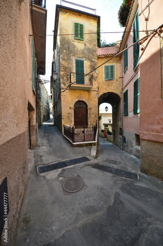 Картината върху платно ville d' arpino, latinium , en italie