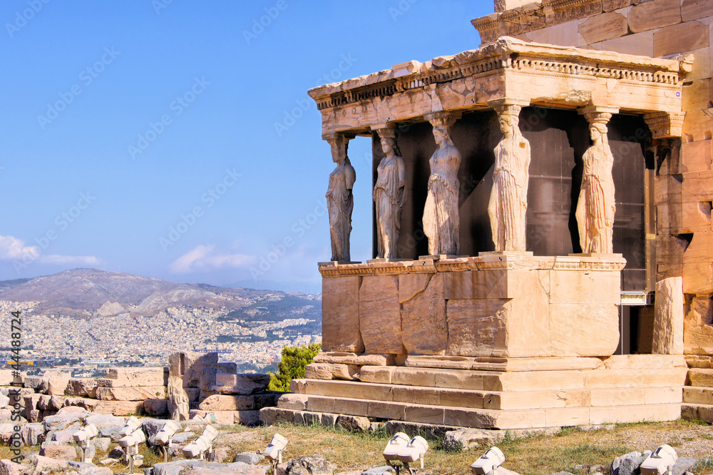Obraz premium Ancient Porch of the Caryatids overlooking Athens