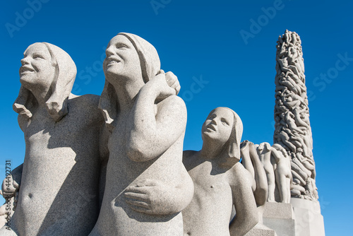 Vigeland Statue girls
