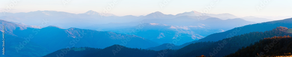 Autumn evening mountain panorama (Carpathian, Ukraine).