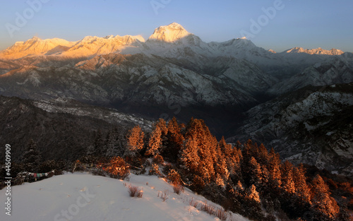 Himalayan Poon Hill Winter scenem- Nepal © Alexander
