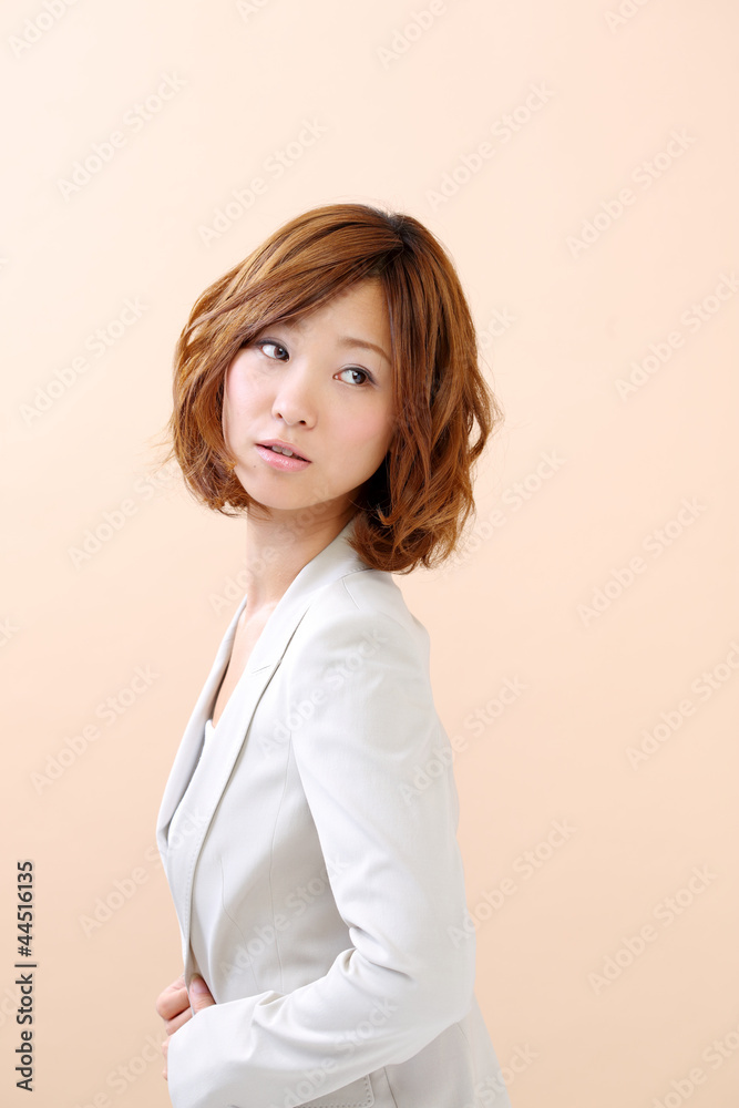 女性・ベージュバック 女性・ベージュバック