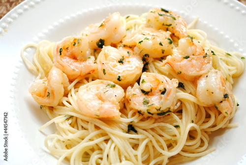 Spaghetti with Garlic and Shrimp