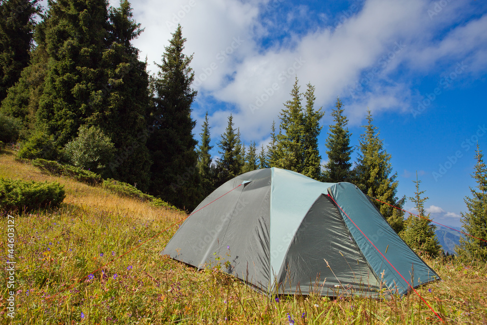 tent in the mountain