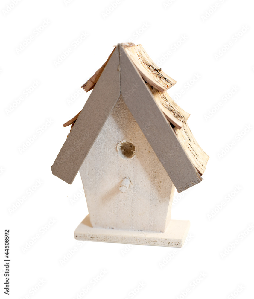 nichoir en bois pour oiseaux isolé sur blanc nichoir en bois pour oiseaux isolé sur blanc