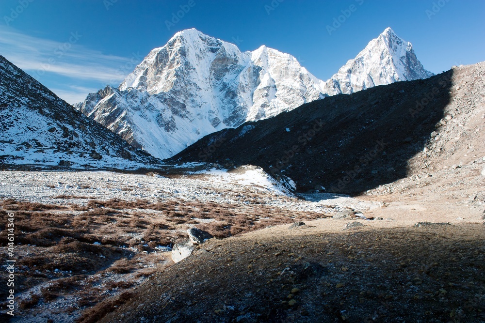 Mt Cholatse, Tabuche peak and Arakam Tse - Nepal