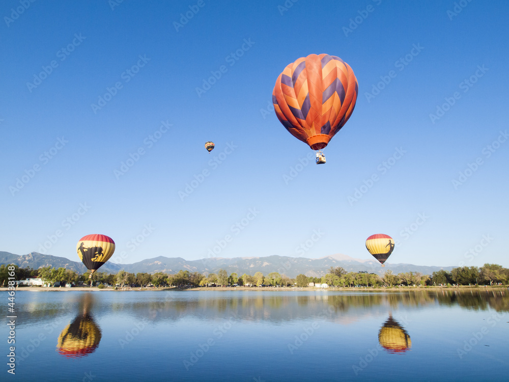 Naklejka premium Balloon Show