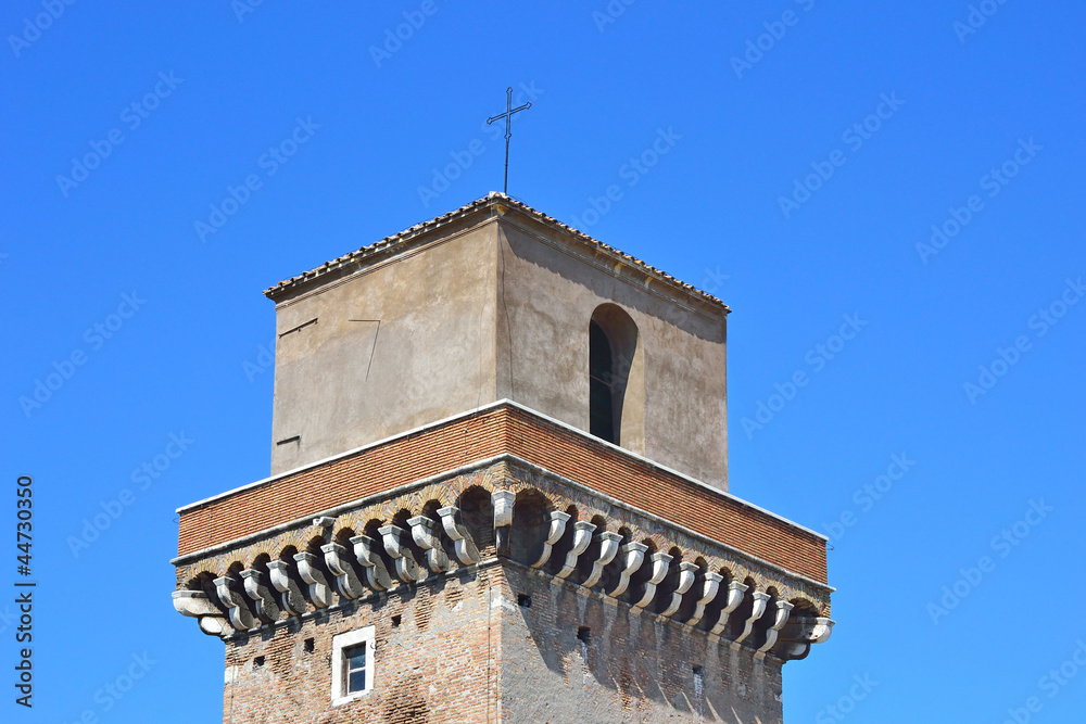 Piazza San Pietro in Vincoli - Torre dei Borgia (RM)