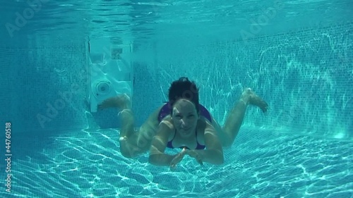 saluer sous l'eau
