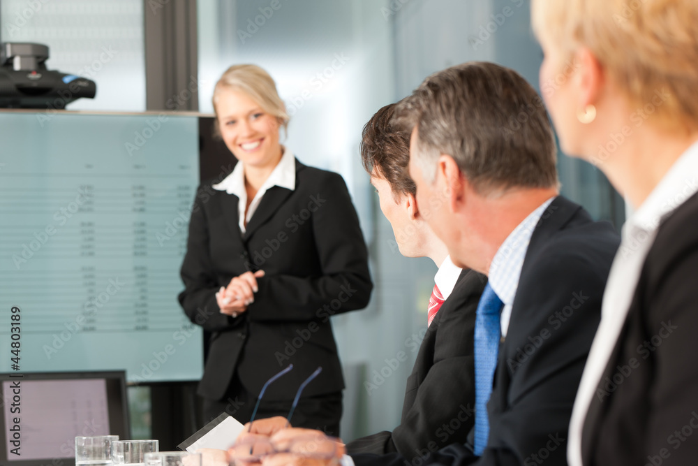 Fototapeta premium Business - Präsentation in einem Team