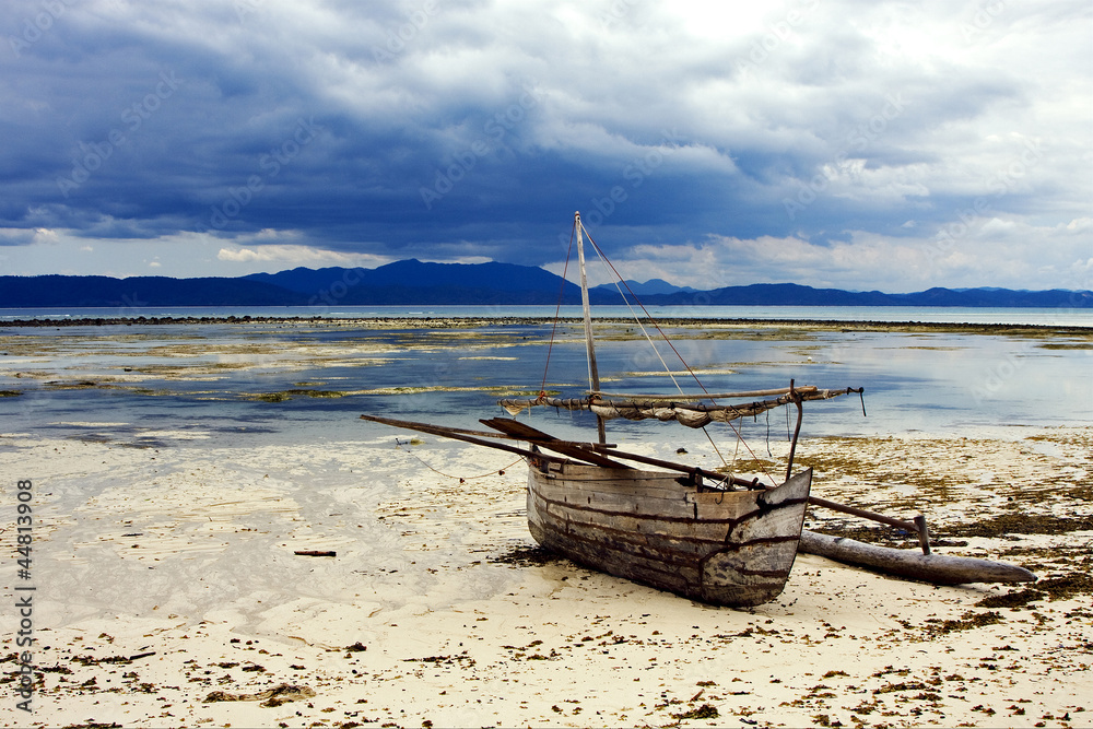 madagascar boat