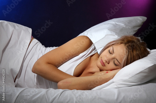 young beautiful woman sleep...