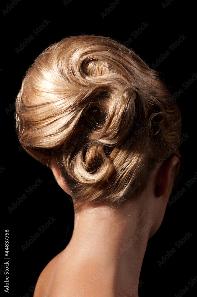 Fototapeta premium coiffure of peroxide blonde