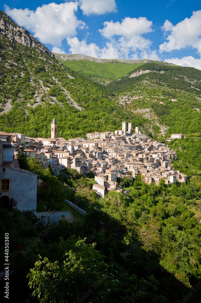 Pacentro borgo medievale, Abruzzo, Italia