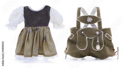 Dirndl und Lederhose