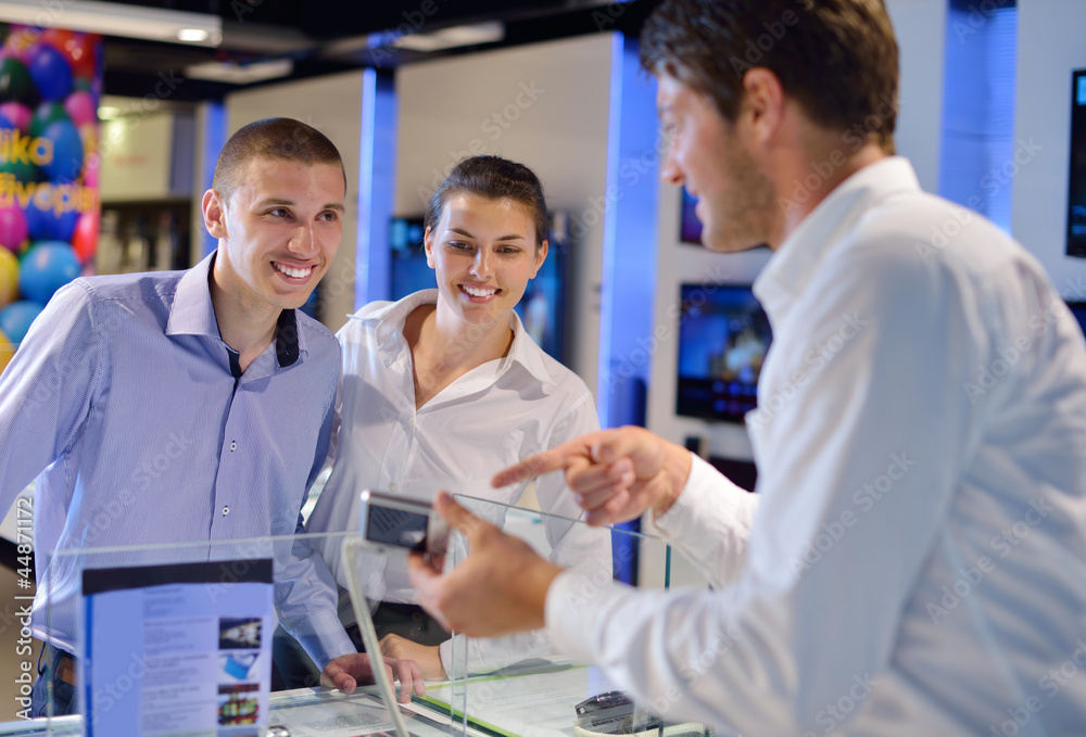 people buy in consumer electronics store people buy in consumer electronics store