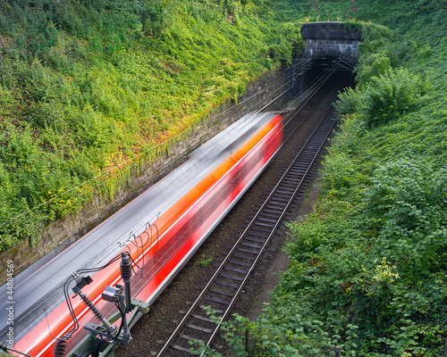 Eisenbahntunnel photo