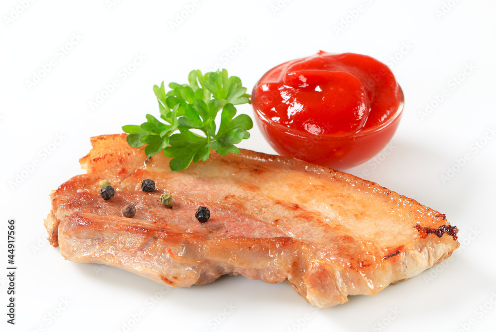 Pan fried pork belly and tomato sauce Pan fried pork belly and tomato sauce