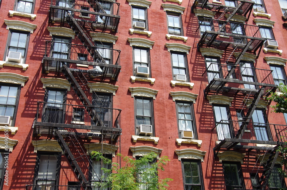 Obraz premium escaliers de secours à new-york