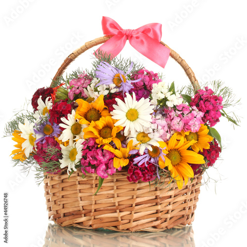 Fototapeta Naklejka Na Ścianę i Meble -  beautiful bouquet of bright  wildflowers in basket, isolated
