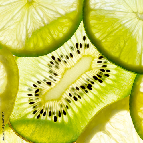 fruit mix ( lime, lemon, kiwi)