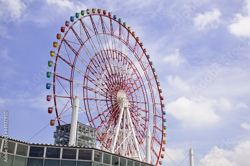 tokyo: ferris wheel in palette town, odaiba © mamahoohooba