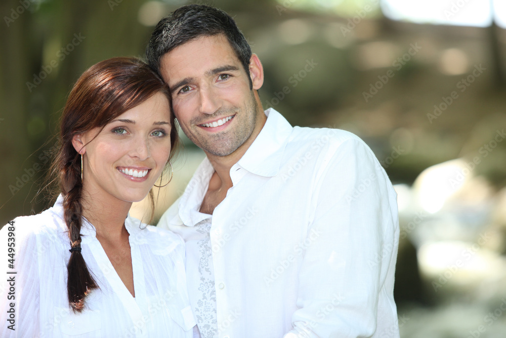Fototapeta premium couple relaxing outdoors