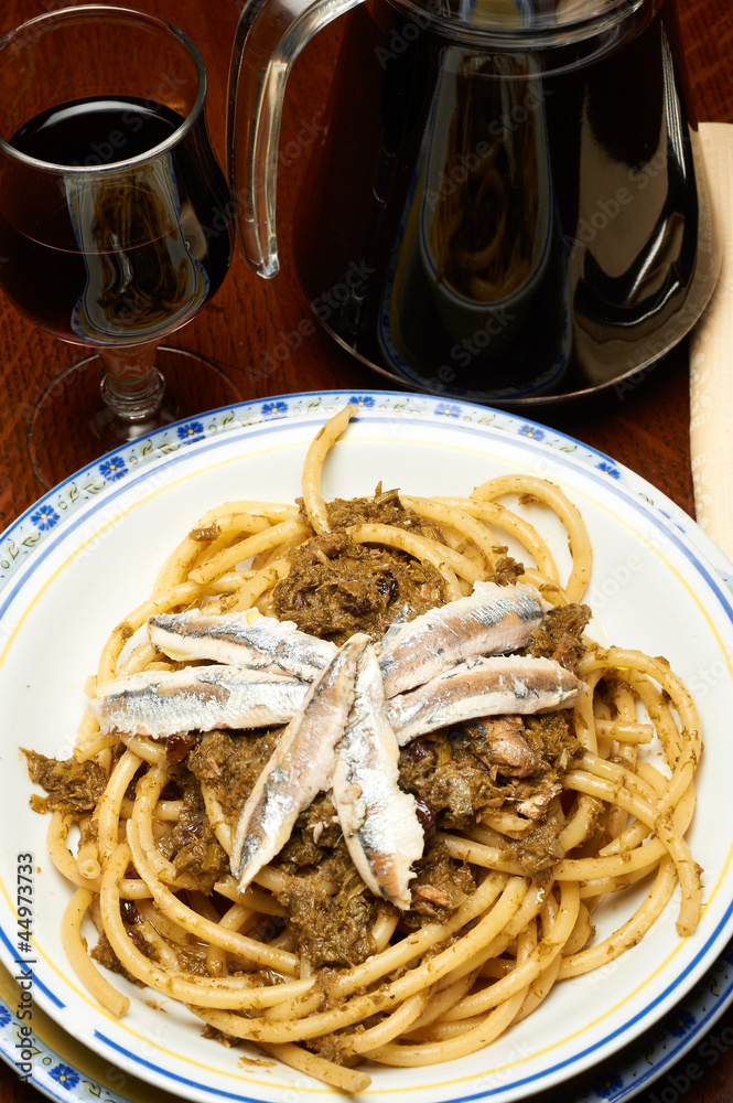 Foto de piatto di pasta con sarde e finocchietto tipica palermitana do