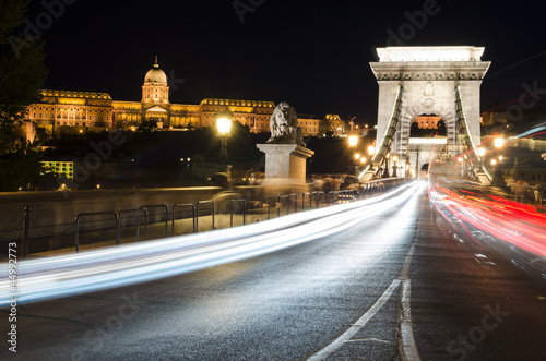 Canvas Print Chain Bridge and Budapest Castle at Night